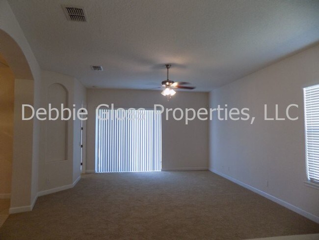 Building Photo - 1173 Apopka Blvd