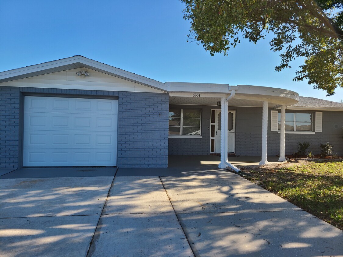 Primary Photo - 5804 Lanate Ave