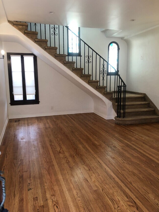 Living Room - 4741 Elmwood Ave