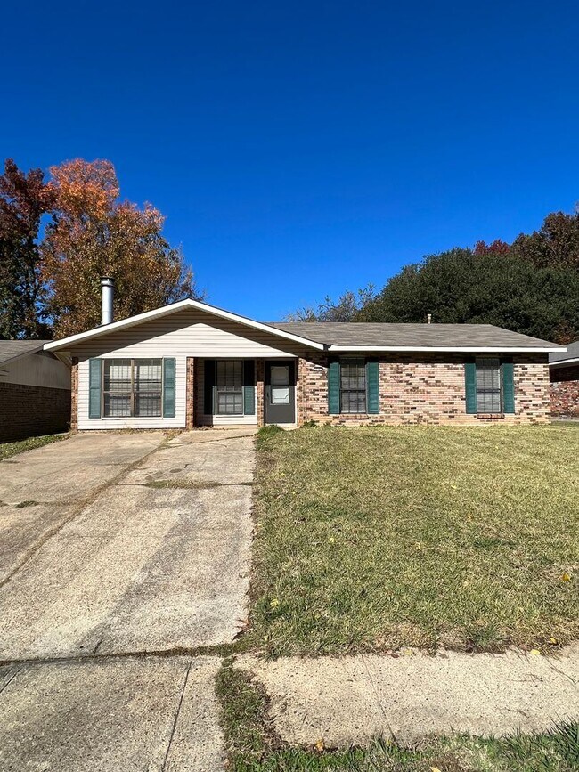 Foto del edificio - 3042 Lone Oak Dr