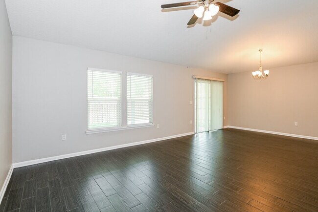 Foto del edificio - 3020 Angora Bay Dr