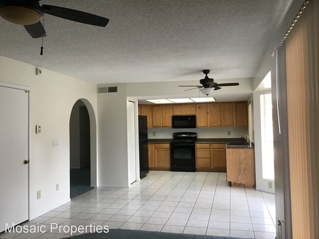 Building Photo - 3 br, 2 bath House - 3841 W Bluefield Ave