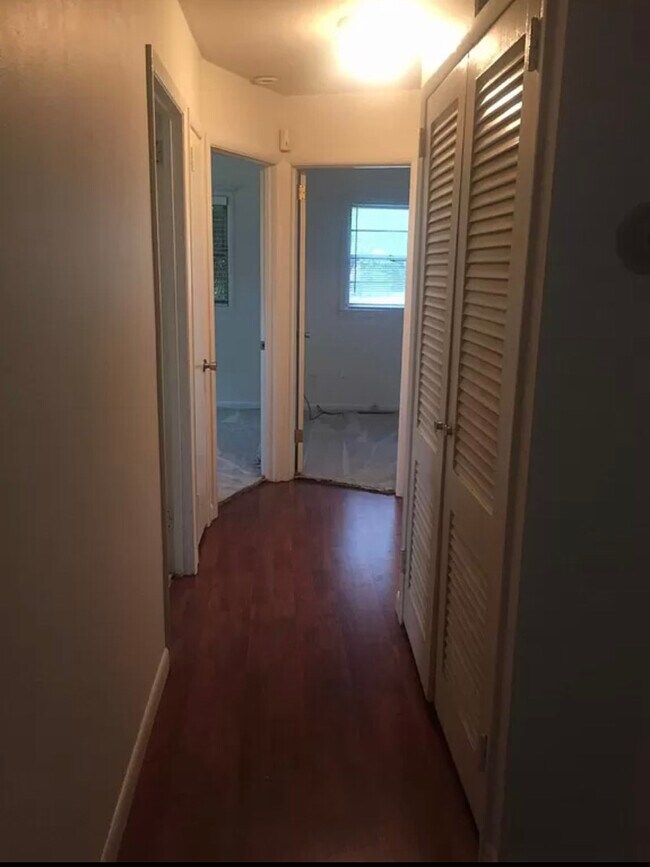 Foto del edificio - 3008 Betty Ln