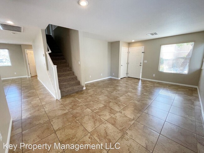 Building Photo - 4 br, 2.5 bath House - 1176 Claire Rose Ave