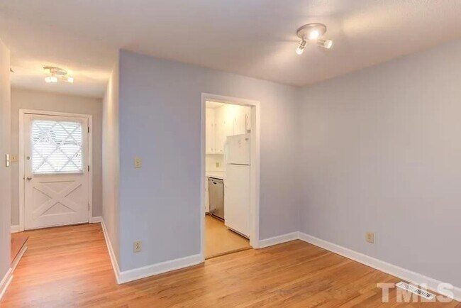 Foto del edificio - 205 Sunrise Ln