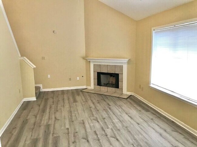 Foto del edificio - Now Leasing a 4-Bedroom 2.5 Bath Home