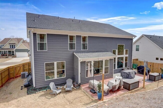 Foto del edificio - 170 Greenbrier Way