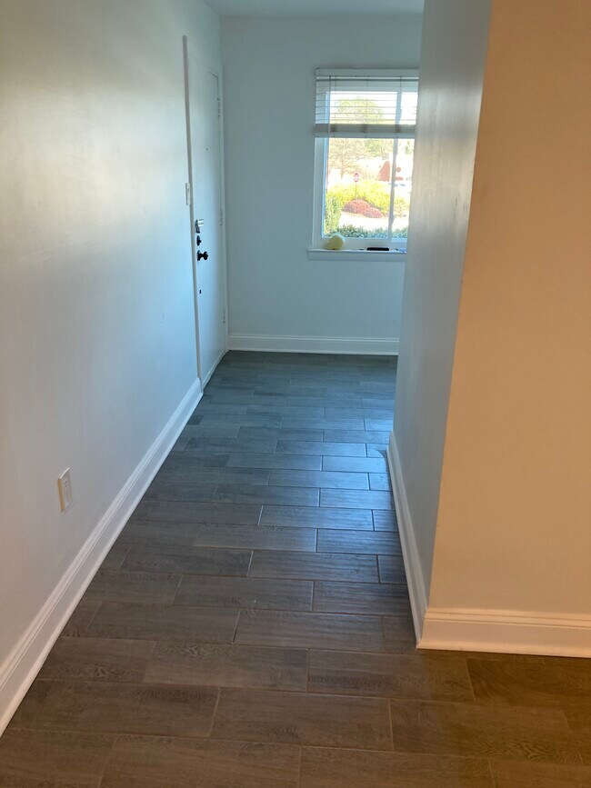 4266 Roswell Rd NE Unit 1A, Atlanta, GA 30342 Condo for Rent in