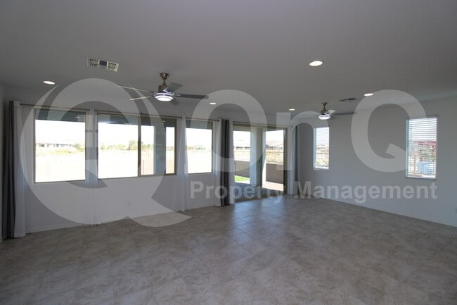 Building Photo - 23020 E Calle Luna