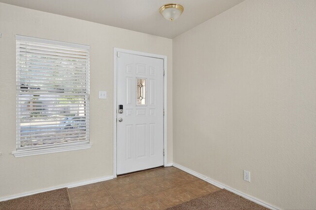 Foto del edificio - 7719 Mesquite Farm