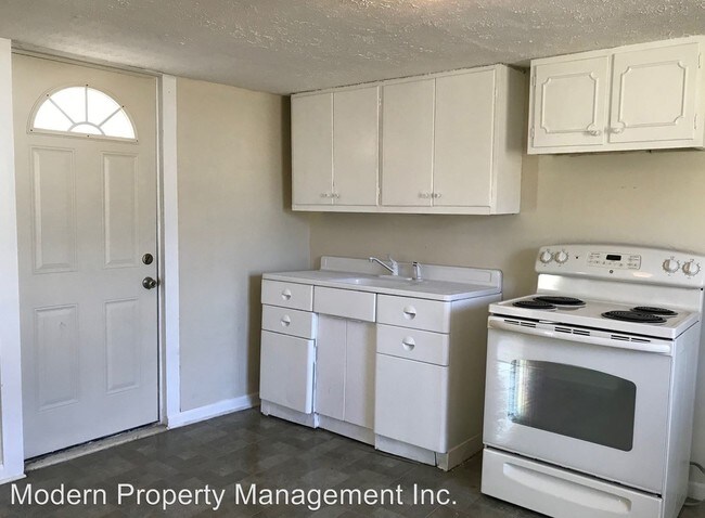 Building Photo - 2 br, 1 bath House - 721 Lancaster Avenue