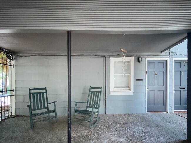 Foto del edificio - 5108 Bayard Ln