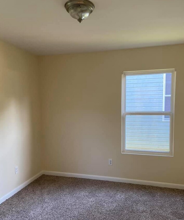 Foto del edificio - 1852 Smallwood St