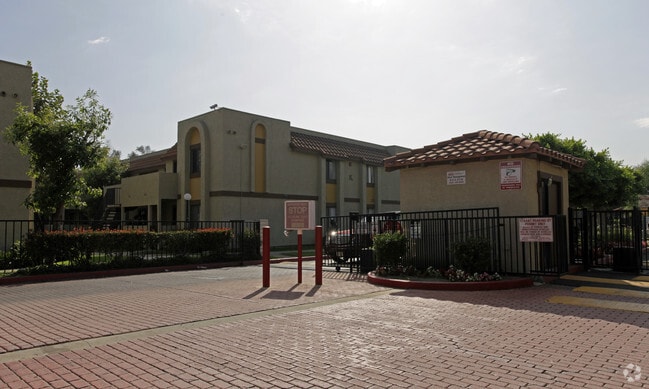Mango Villas Apartments Fontana Ca Mango Villas