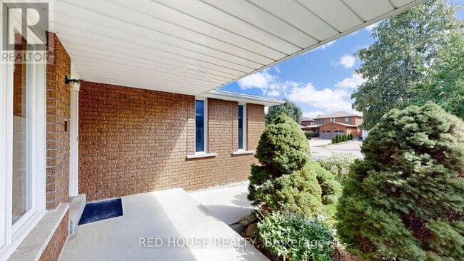 Building Photo - 56 Belair Way