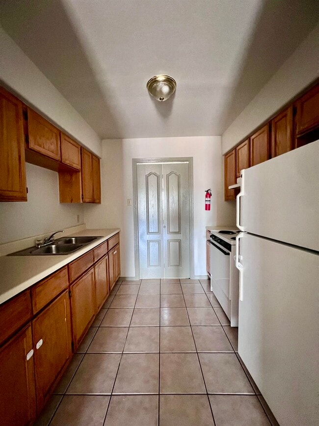 Building Photo - 507 Shiloh Dr