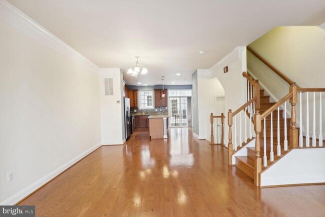 Building Photo - 11 Gardenside Pl