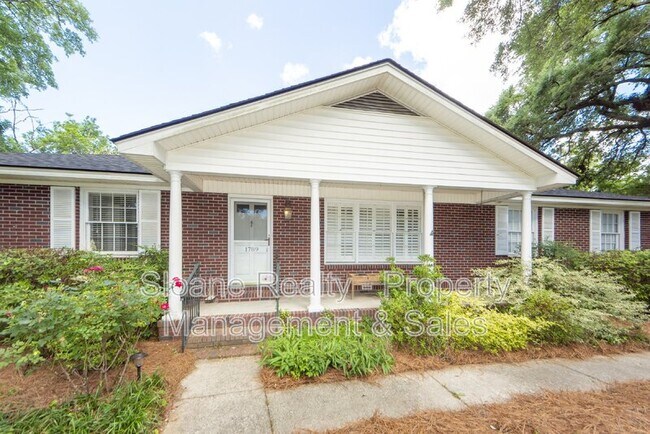 Building Photo - 1789 Balfoure Dr