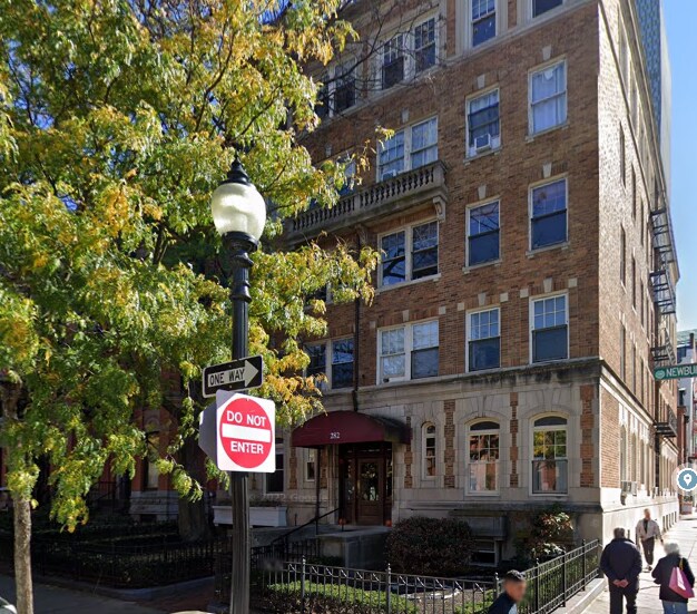 Primary Photo - 282 Newbury St