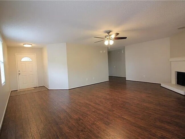 Foto del edificio - 3 Bedroom 2 bath home!