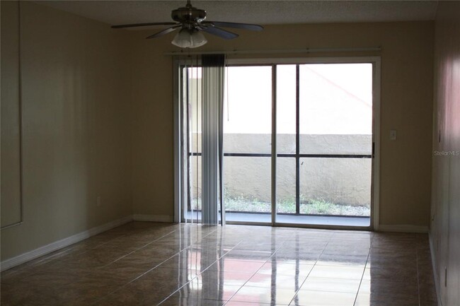 Foto del edificio - 630 Kenwick Cir