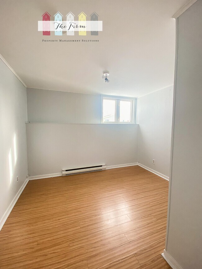 Photo du bâtiment - 92 Glendale Ave