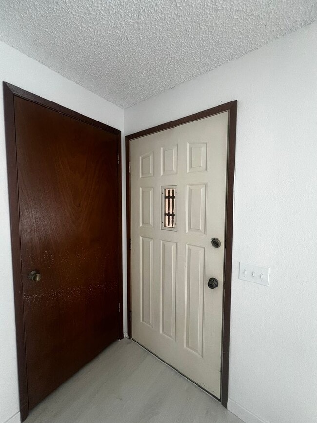 Foto del edificio - 507 Forest Cir