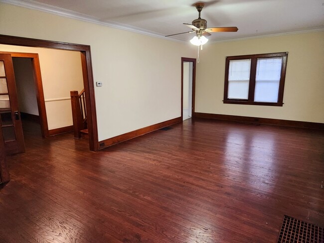 Living Room - 1638 Alpine Ave NW
