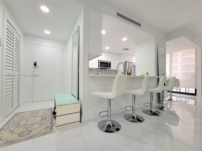 Foto del edificio - 3505 S Ocean Dr