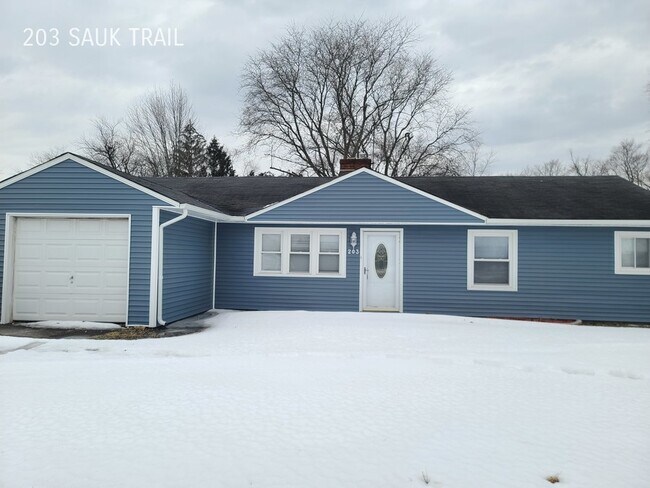 Building Photo - PARK FOREST 3 BEDROOM SFR