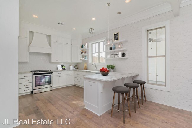 Foto del edificio - 3 br, 2 bath House - 113 Milan Circle