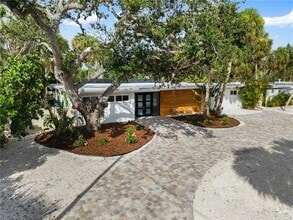 Building Photo - 4879 Commonwealth Dr