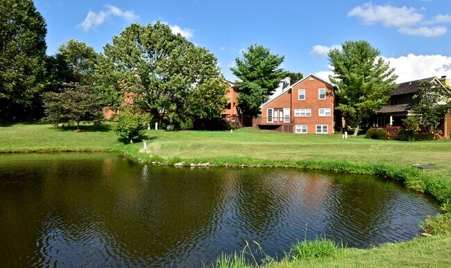 Foto del edificio - 688 Andover Village Plz