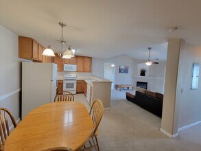 Building Photo - 4755 Hahns Peak Dr
