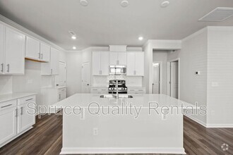 Building Photo - 1011 Red Wing Dr
