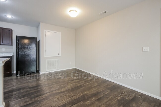 Foto del edificio - 235 E Anabranch Ct