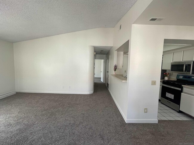 Building Photo - 9419 Fairgrove Ln