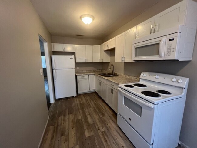 Building Photo - 3119 Belden Cir