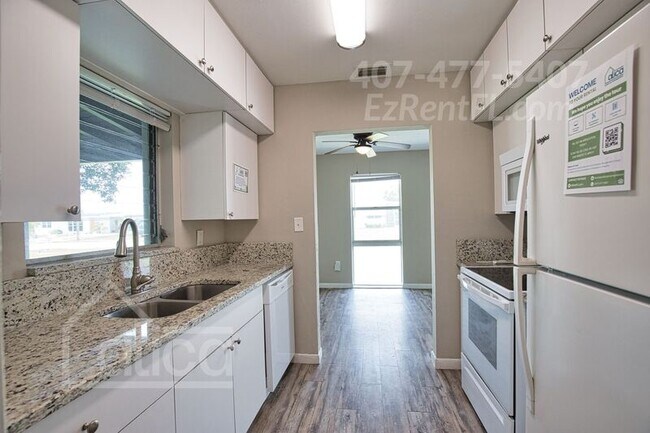 Foto del edificio - 21899 Buxton Ave