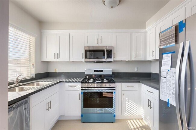 Foto del edificio - 1538 W 205th St