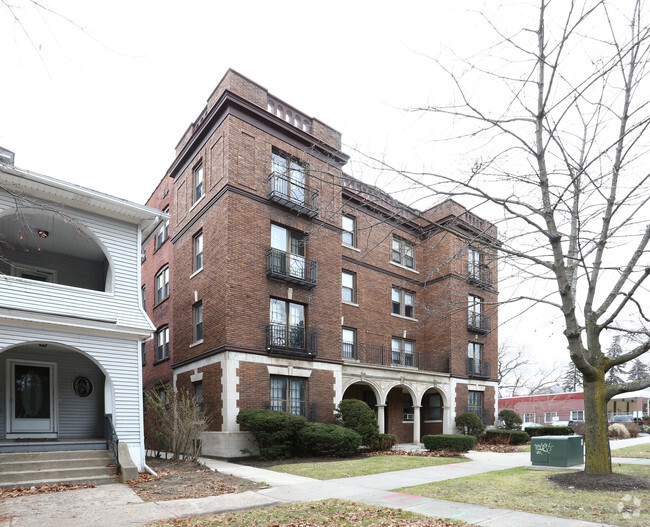 Foto del edificio - Parkview Apartments