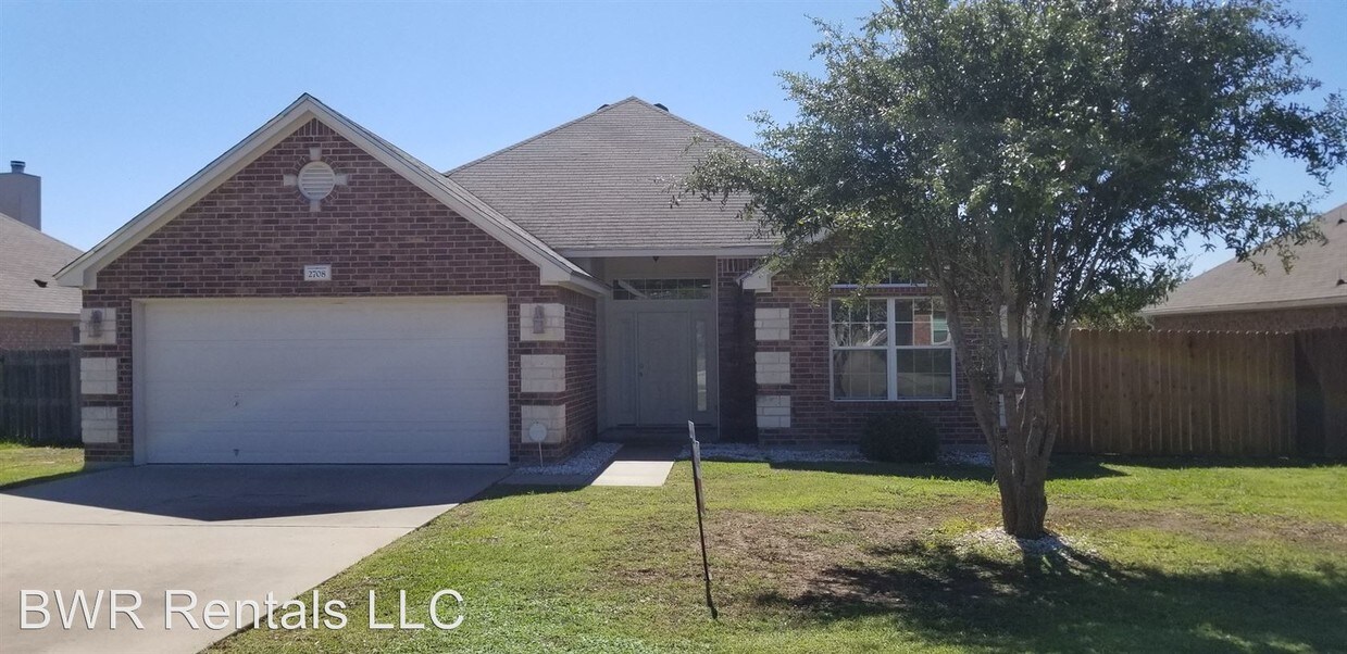 Foto principal - 3 br, 2 bath House - 2708 BACON RANCH ROAD
