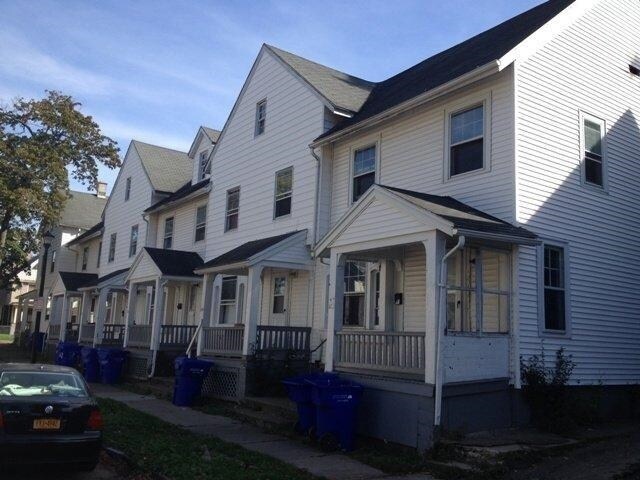 Building Photo - 120-128 Lenox St