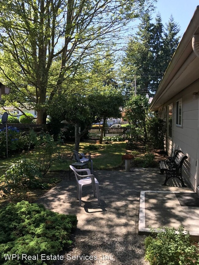 Foto del edificio - 3 br, 2 bath House - 14503 NE 3rd. St.