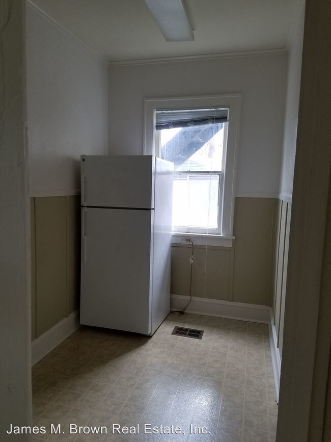 Building Photo - 2828 Highland Ave