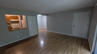 Building Photo - 2553 Brush Ct