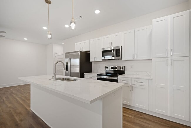 The Aspen at Been Road Villas 3 Bed, 2 Bath - The Aspen at Been Road Villas 3 Bed, 2 Bath Townhome