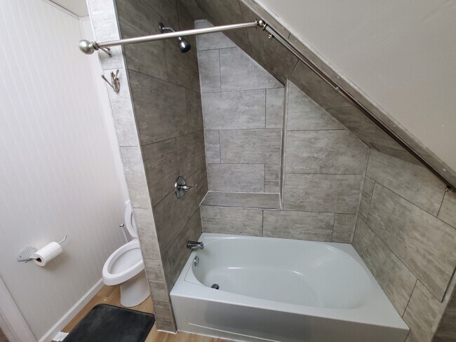 Building Photo - 41276 Friendship Ct