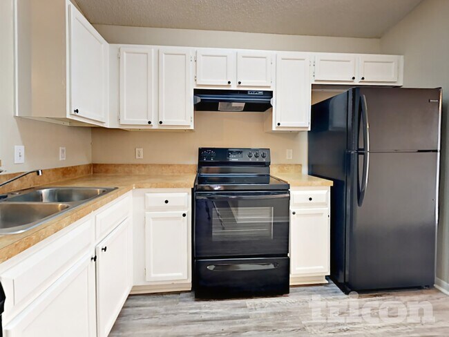 Foto del edificio - 3151 Kelling St