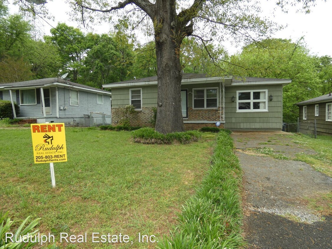 3 Br 1 Bath House 2332 Highland Ave House For Rent In Irondale Al Apartments Com